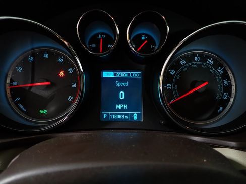 Used 2013 Buick Regal Premium FWD image 25