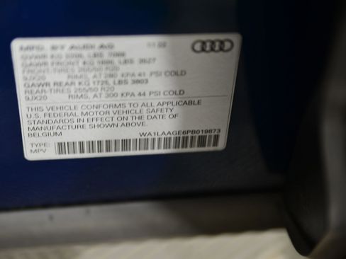Certified 2023 Audi e-tron Premium Plus w/ Premium Plus Package AWD/4WD image 16