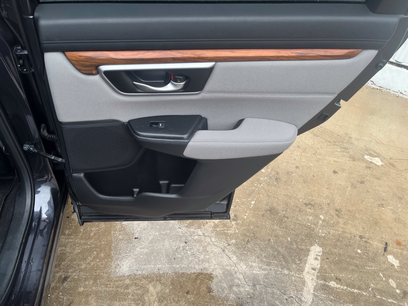 Used 2017 Honda CR-V EX image 15