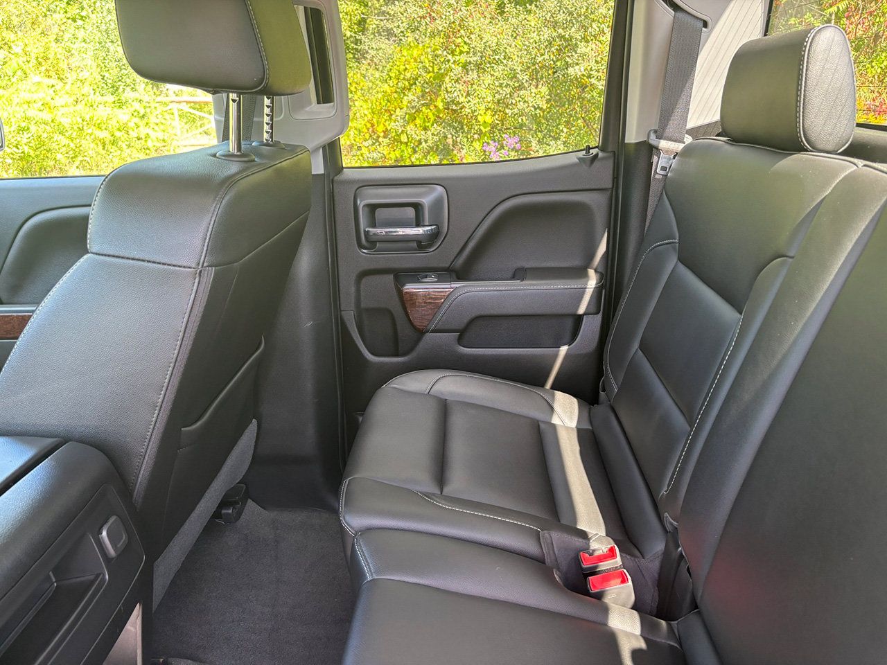 Used 2018 GMC Sierra 1500 SLT AWD/4WD image 13