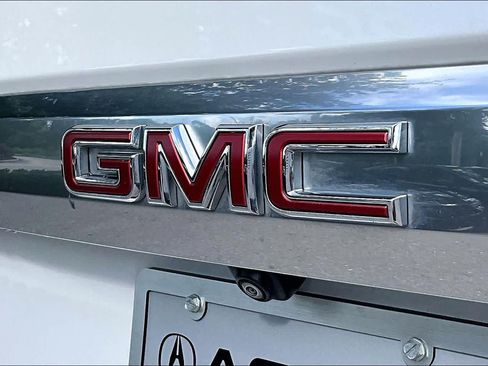 Used 2024 GMC Yukon XL Denali AWD/4WD image 31