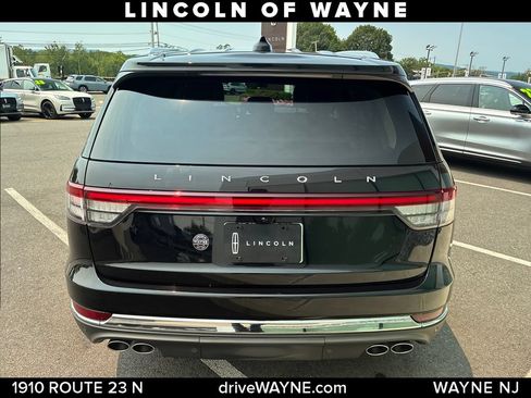 Certified 2025 Lincoln Aviator Reserve w/ Illumination Package AWD/4WD image 5