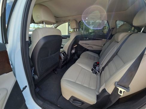 Used 2018 Kia Sorento EX w/ EX Advanced Touring Package image 15