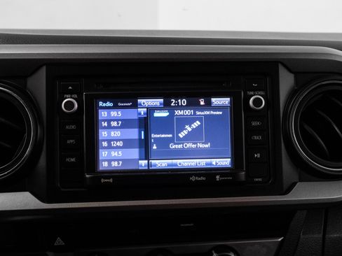 Used 2017 Toyota Tacoma SR5 image 23