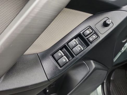 Used 2018 Subaru Forester 2.5i Limited image 19