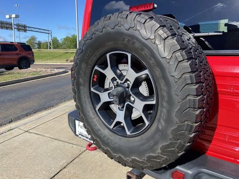 Used 2018 Jeep Wrangler Unlimited Rubicon image 48