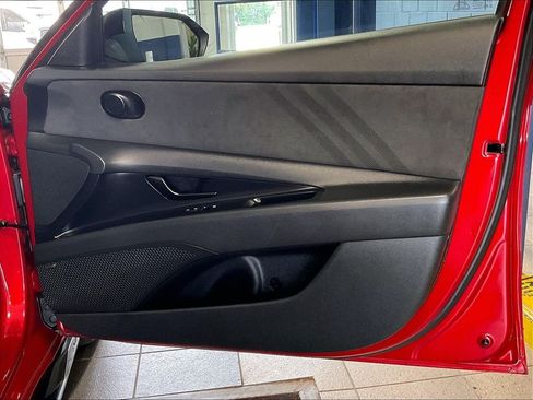 Used 2025 Hyundai Elantra N FWD image 12