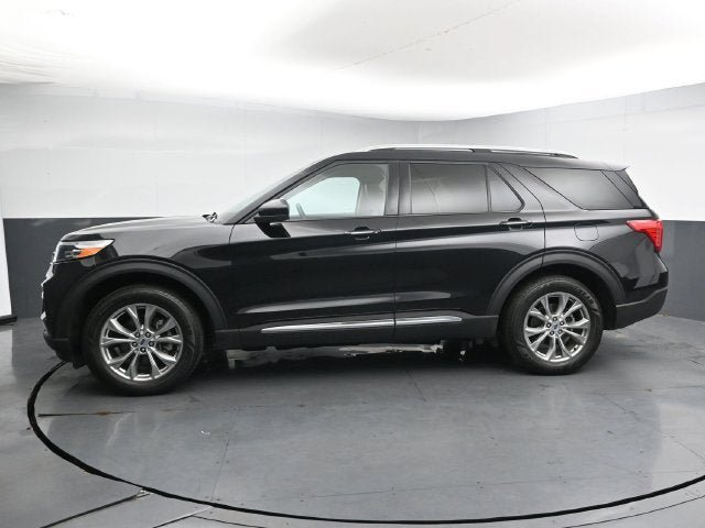 Used 2024 Ford Explorer Limited AWD/4WD image 6