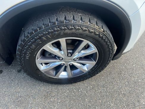 Used 2016 Dodge Durango Limited w/ Nav & Power Liftgate Group image 13