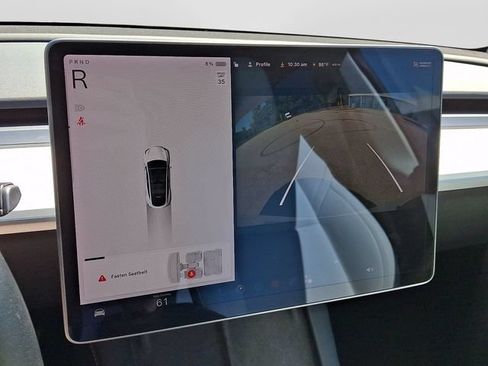 Used 2021 Tesla Model Y Long Range AWD/4WD image 19