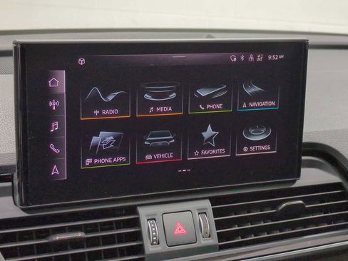 Used 2023 Audi Q5 2.0T Premium w/ Convenience Package image 29