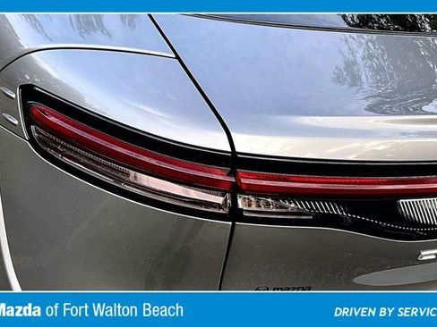 Used 2024 Toyota Crown w/ Advanced Technology Package image 20