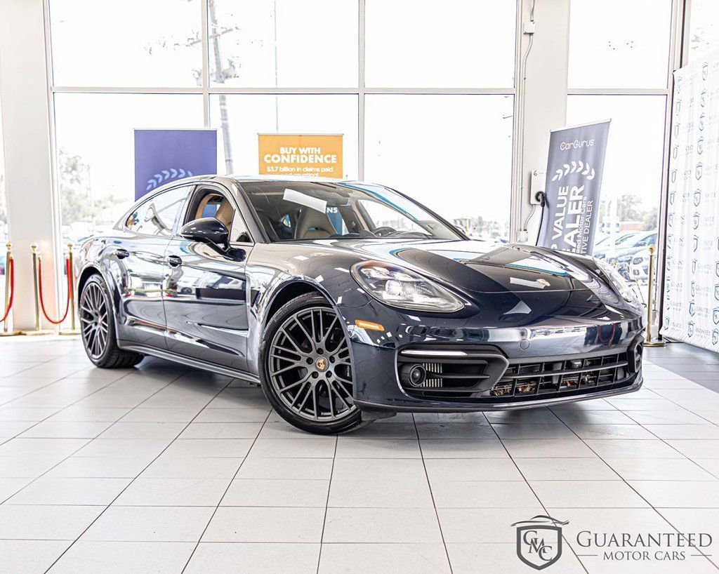 Used 2023 Porsche Panamera 4 Platinum Edition w/ Assistance Package AWD/4WD image 3