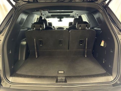 Used 2023 Chevrolet Traverse RS w/ LPO, Floor Liner Package AWD/4WD image 30