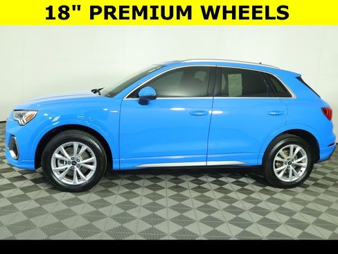 Used 2023 Audi Q3 2.0T Premium image 4