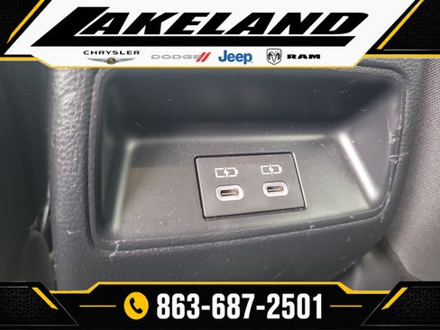 Used 2023 Toyota Corolla LE FWD image 13