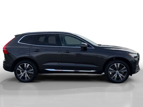 Used 2023 Volvo XC60 B5 Plus AWD/4WD image 6