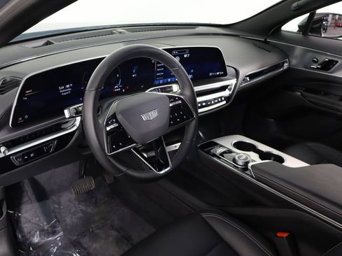 Used 2024 Cadillac Lyriq Tech AWD/4WD image 25