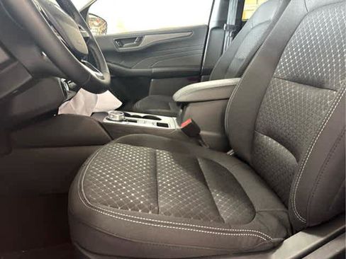 New 2025 Ford Escape Active w/ Tech Pack #1 image 18
