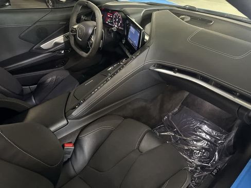 Used 2024 Chevrolet Corvette Stingray Coupe w/ 1LT RWD image 24