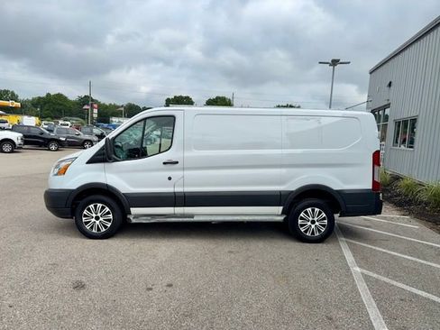 Used 2018 Ford Transit 250 130 Low Roof w/ Exterior Upgrade Package RWD image 4