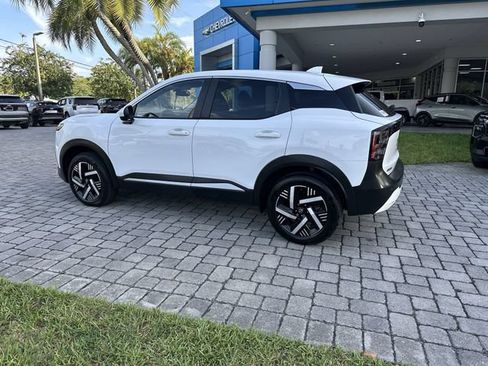 Used 2025 Nissan Kicks SV FWD image 32