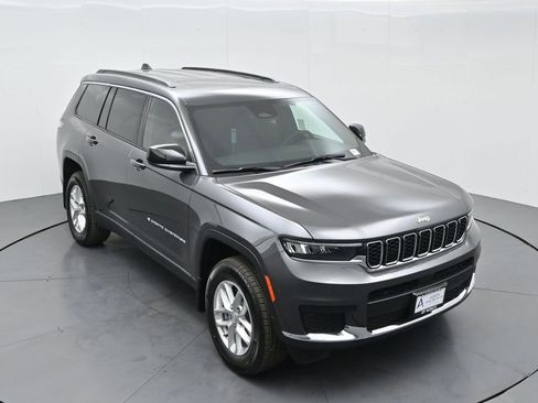 New 2025 Jeep Grand Cherokee L Laredo image 54