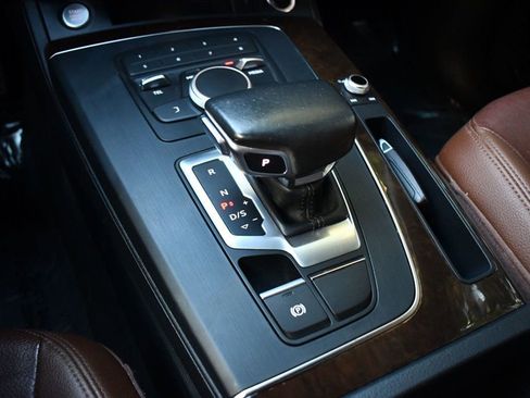 Used 2019 Audi Q5 2.0T Premium image 29