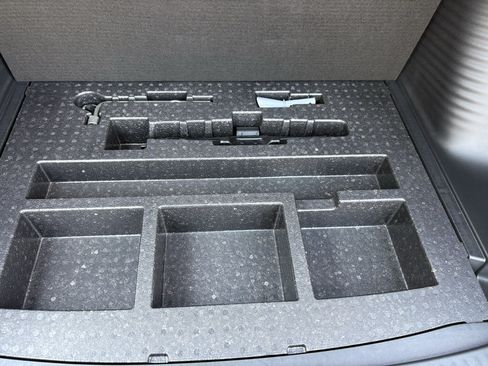 Certified 2024 Honda HR-V EX-L image 24