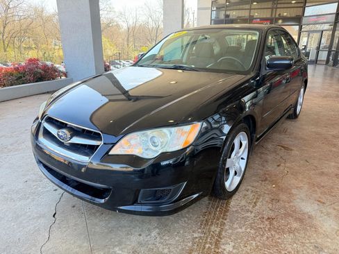 Used 2009 Subaru Legacy 2.5i Special Edition image 3