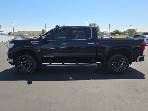 Used 2025 GMC Sierra 1500 SLT w/ SLT Premium Plus Package AWD/4WD image 4