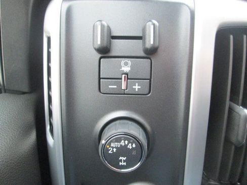 Used 2018 GMC Sierra 1500 SLT AWD/4WD image 22
