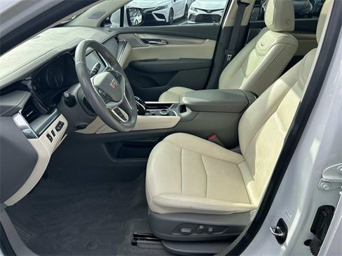 Used 2022 Cadillac XT5 Premium Luxury w/ Technology Package image 22