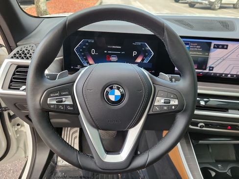 Used 2024 BMW X5 sDrive40i w/ Parking Assistance Package RWD image 17