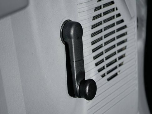 Used 2015 Ford F250 XL w/ Camper Package image 15