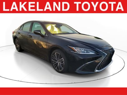 Used 2025 Lexus ES 300h w/ Premium Package