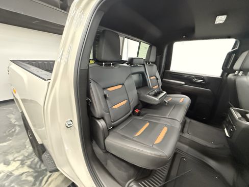 Used 2026 GMC Sierra 2500 AT4 w/ AT4 Premium Plus Package AWD/4WD image 24