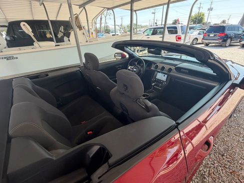 Used 2018 Ford Mustang Convertible w/ Equipment Group 101A RWD image 20