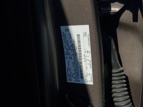 Used 2018 Ford F150 Lariat w/ Equipment Group 502A Luxury AWD/4WD image 10