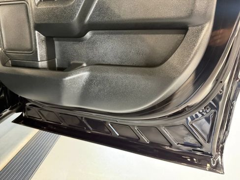 Used 2019 Ford F150 XLT w/ Equipment Group 302A Luxury AWD/4WD image 35