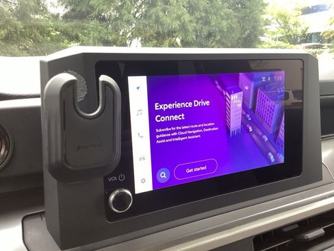 Used 2024 Toyota Tacoma TRD Sport AWD/4WD image 14