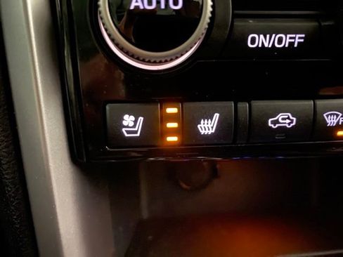 Used 2019 Subaru Ascent Touring w/ Popular Package #3 AWD/4WD image 22