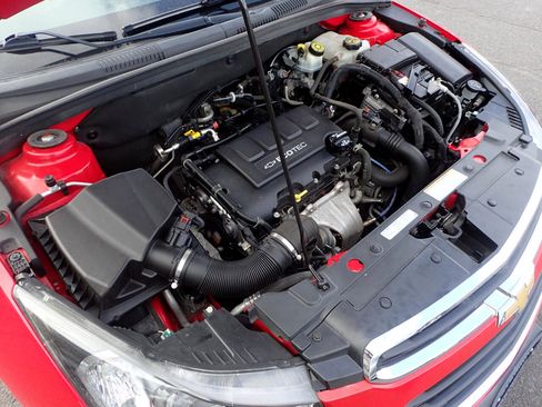 Used 2015 Chevrolet Cruze LT image 18