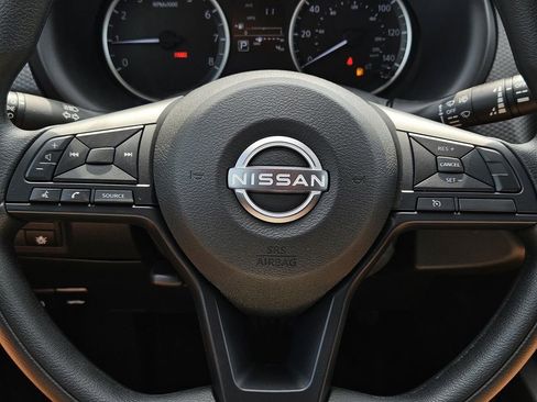 New 2025 Nissan Kicks S image 23