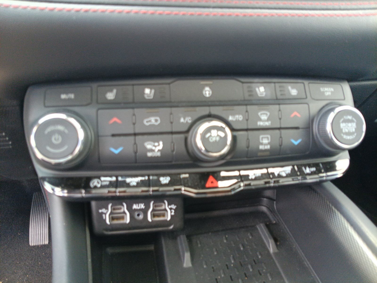 Used 2025 Dodge Durango GT AWD/4WD image 14
