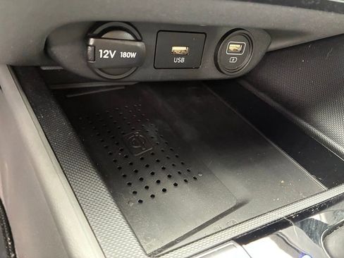 Used 2023 Hyundai Elantra SEL w/ Convenience Package FWD image 28