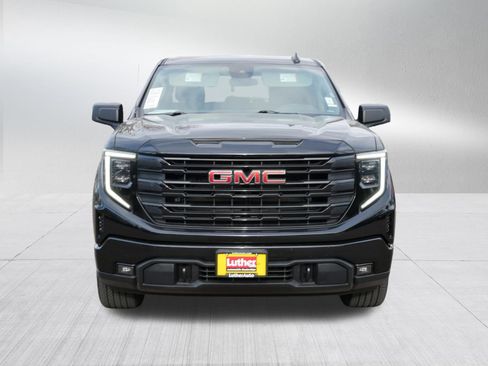 Used 2023 GMC Sierra 1500 Elevation AWD/4WD image 2