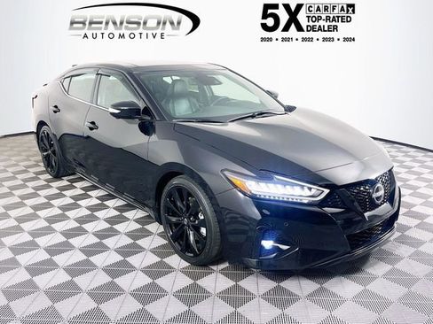 Used 2023 Nissan Maxima SR w/ Sport Mat Group FWD image 1