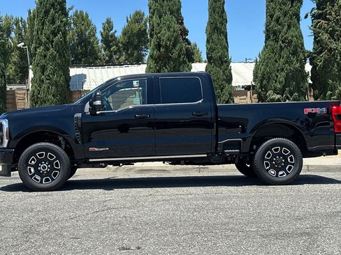 New 2026 Ford F250 4x4 Crew Cab Super Duty image 7