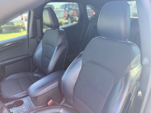 Used 2025 Ford Escape ST-Line Select AWD/4WD image 6